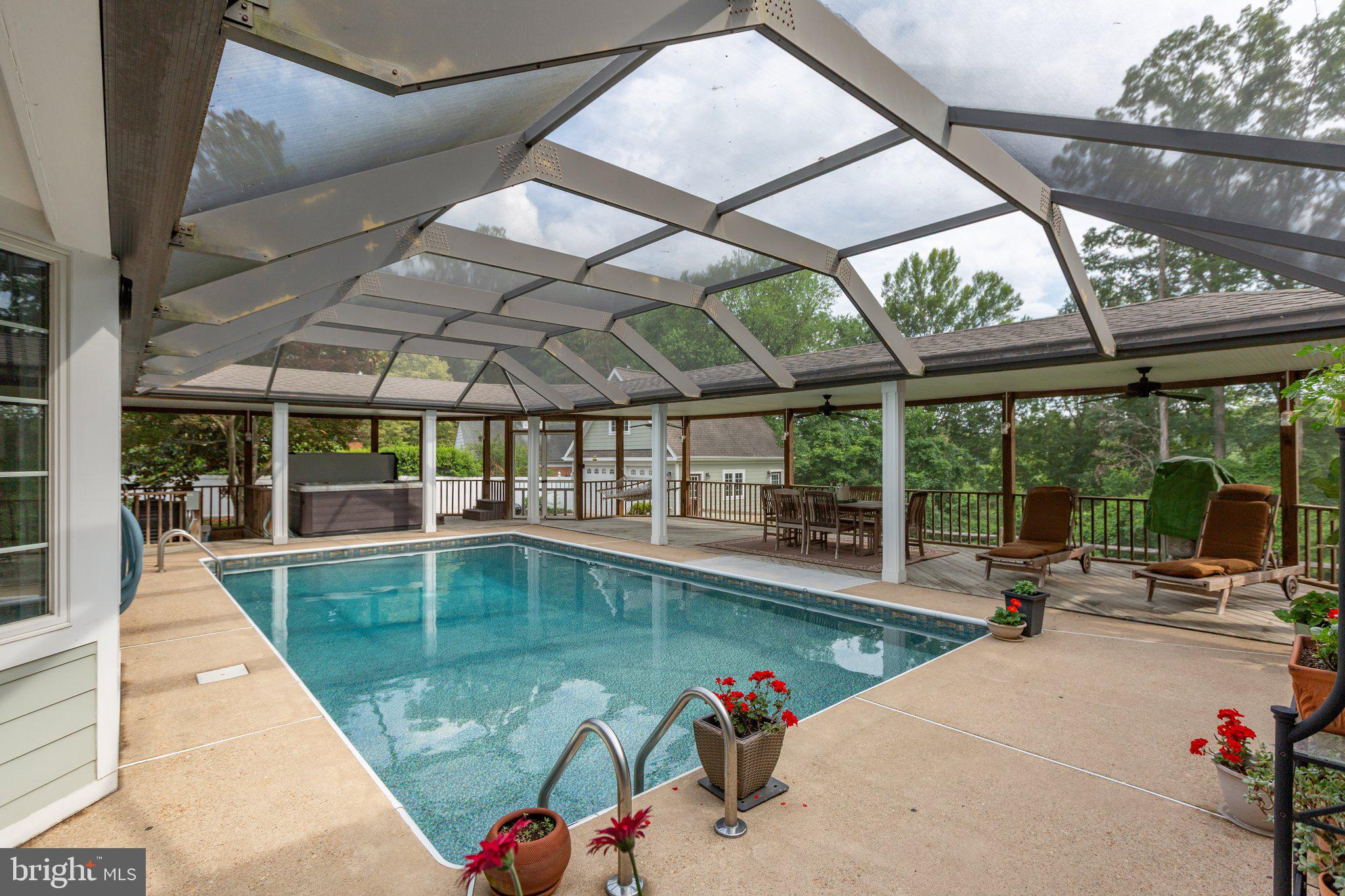 312 INGLESIDE DRIVE