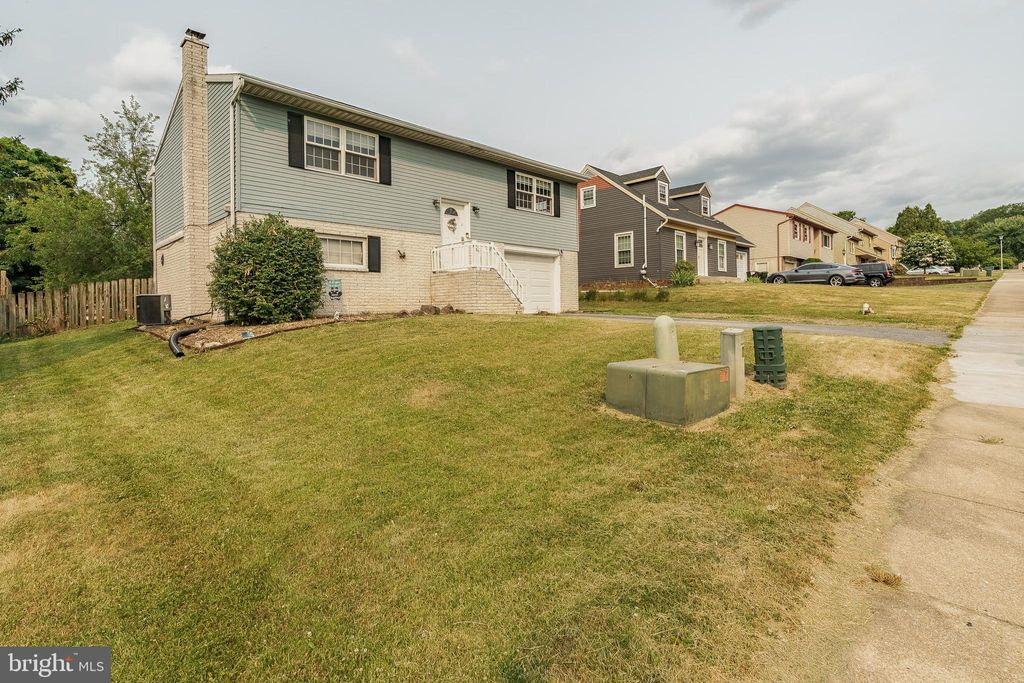Photo of 204 MARION TER, EPHRATA, PA 17522 (MLS # PALA2036022)