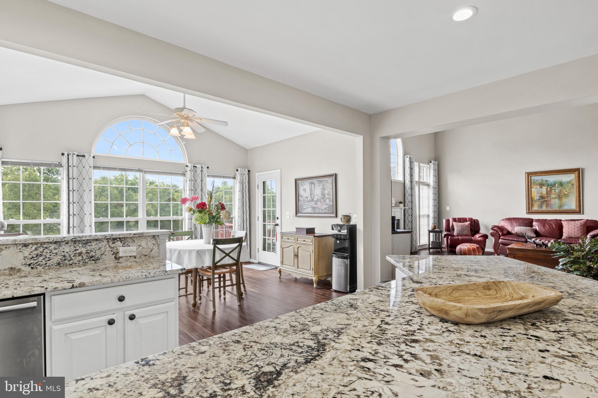 HAMILTON STATION ESTATES - Residential