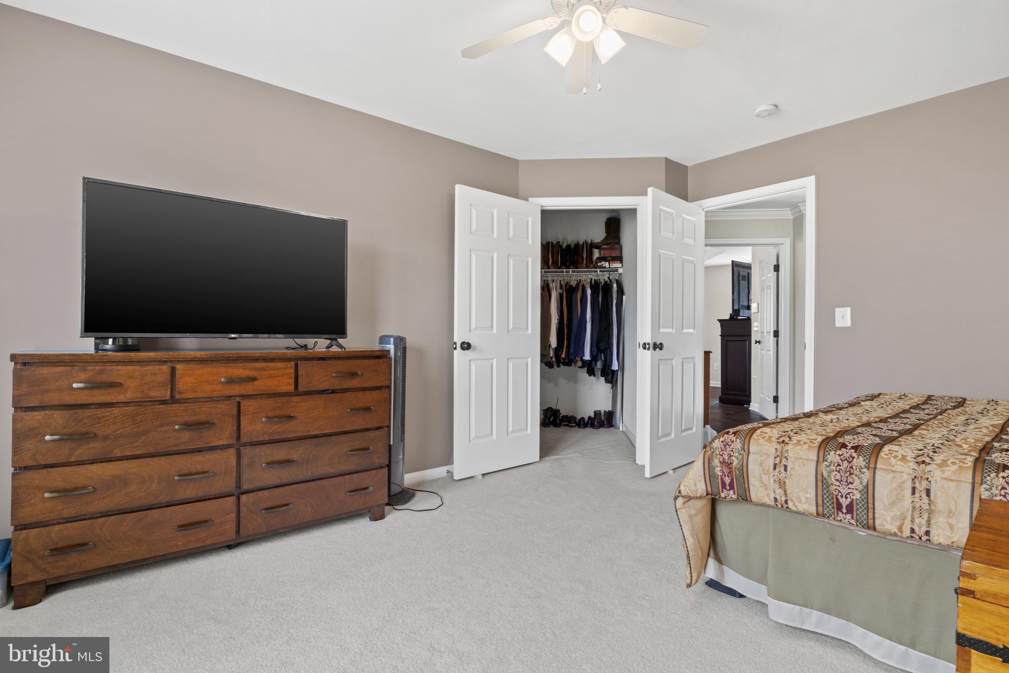 HAMILTON STATION ESTATES - Residential