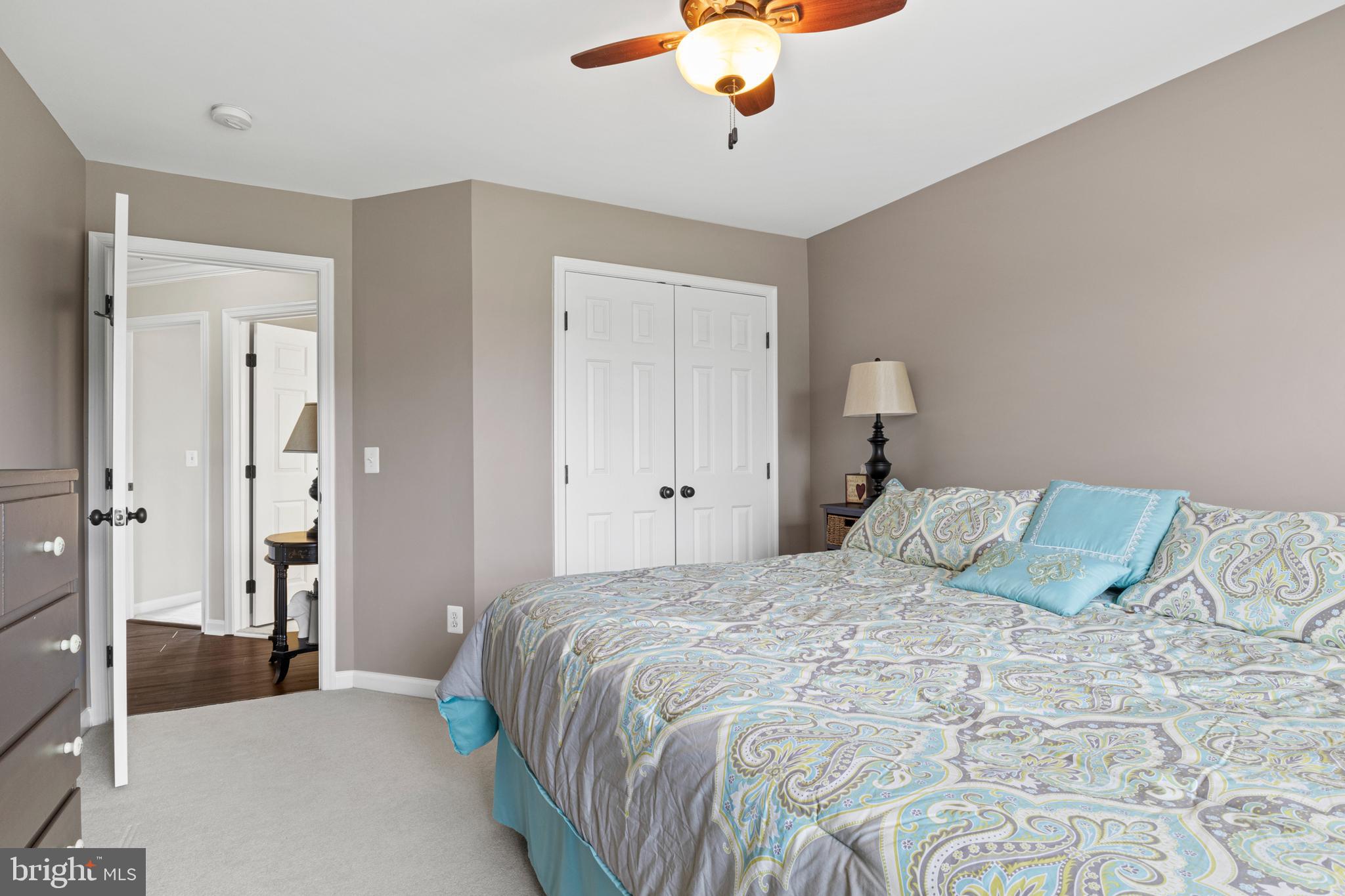 HAMILTON STATION ESTATES - Residential