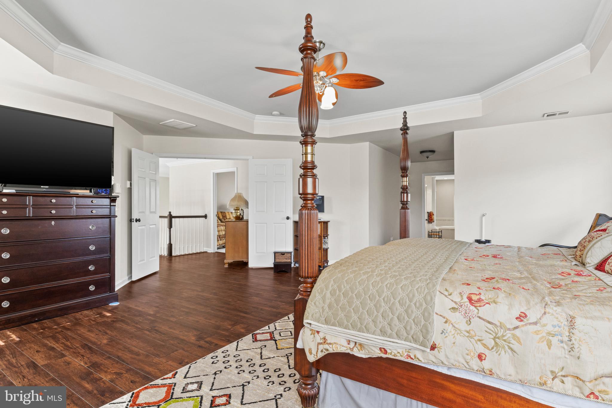 HAMILTON STATION ESTATES - Residential