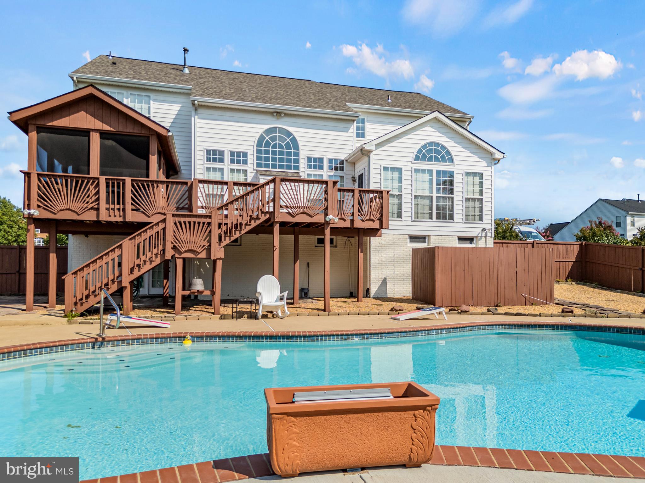 HAMILTON STATION ESTATES - Residential