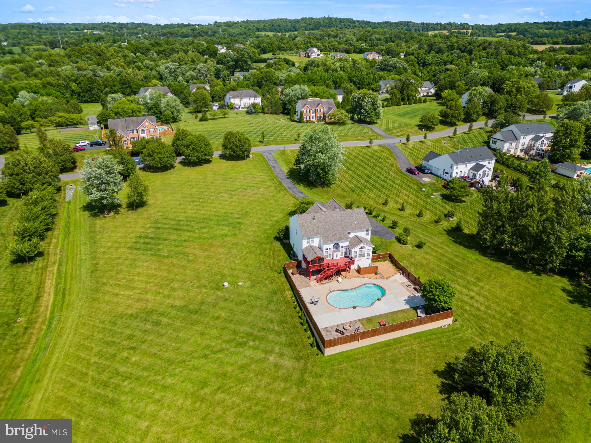 HAMILTON STATION ESTATES - Residential