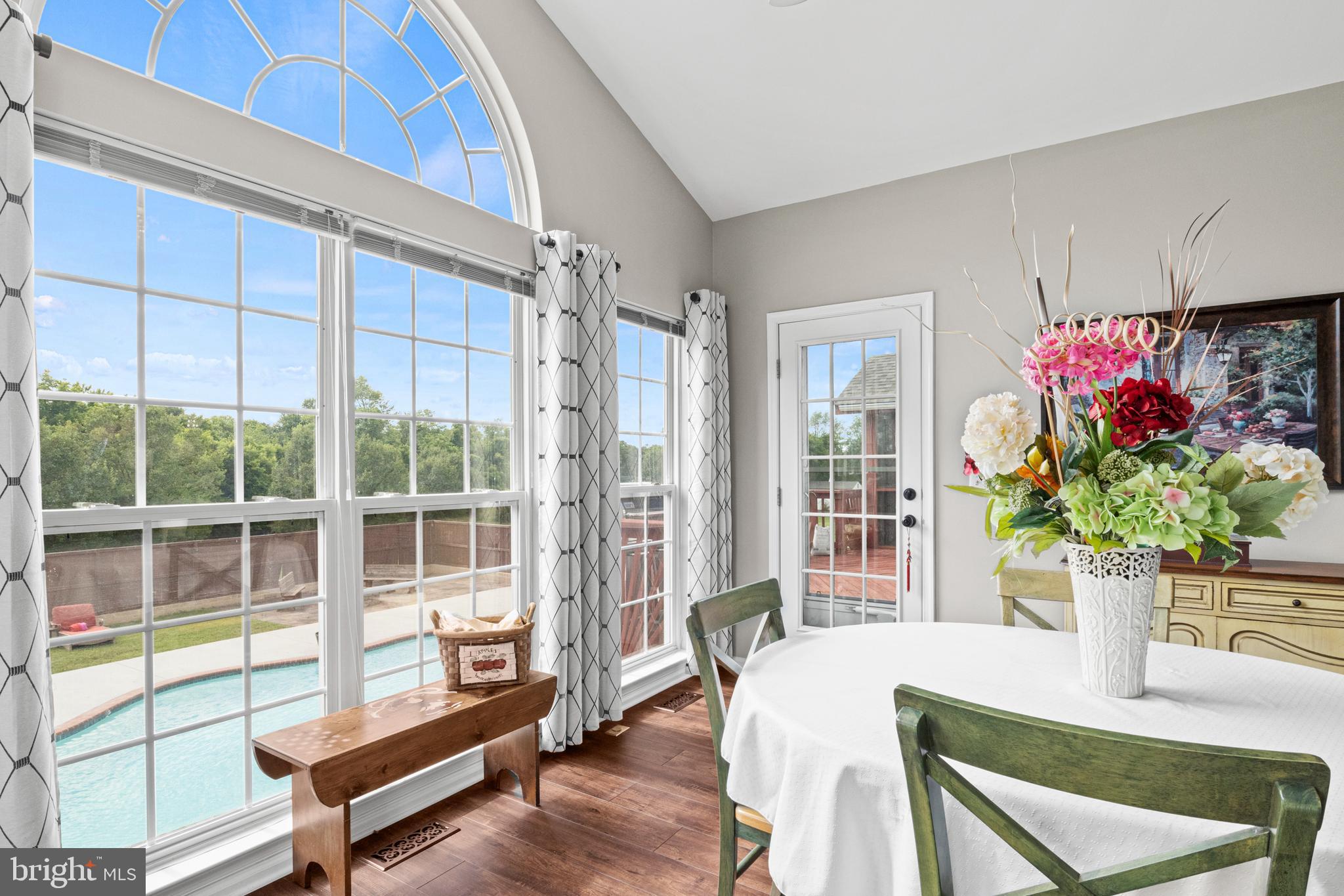 HAMILTON STATION ESTATES - Residential