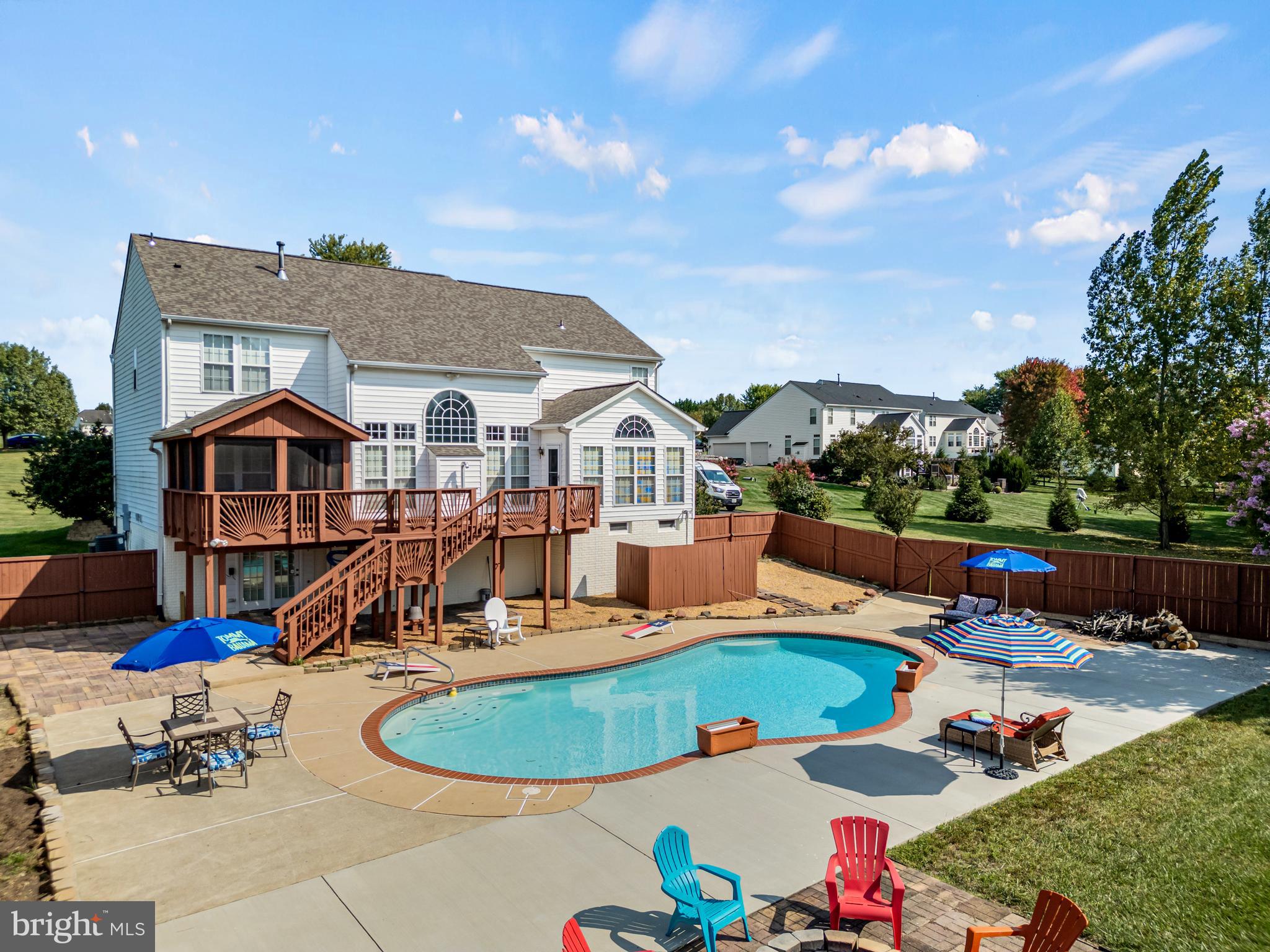 HAMILTON STATION ESTATES - Residential