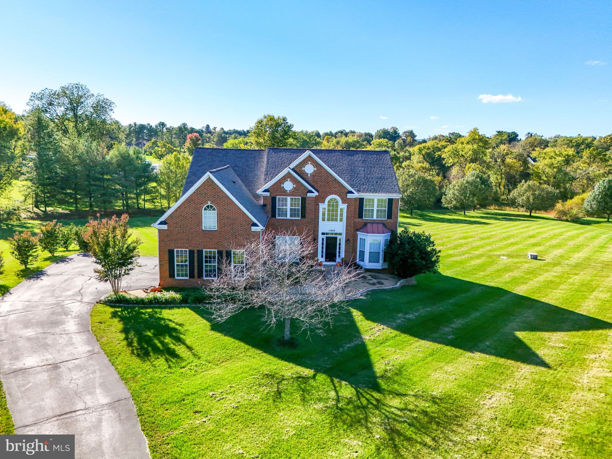 HAMILTON STATION ESTATES - Residential