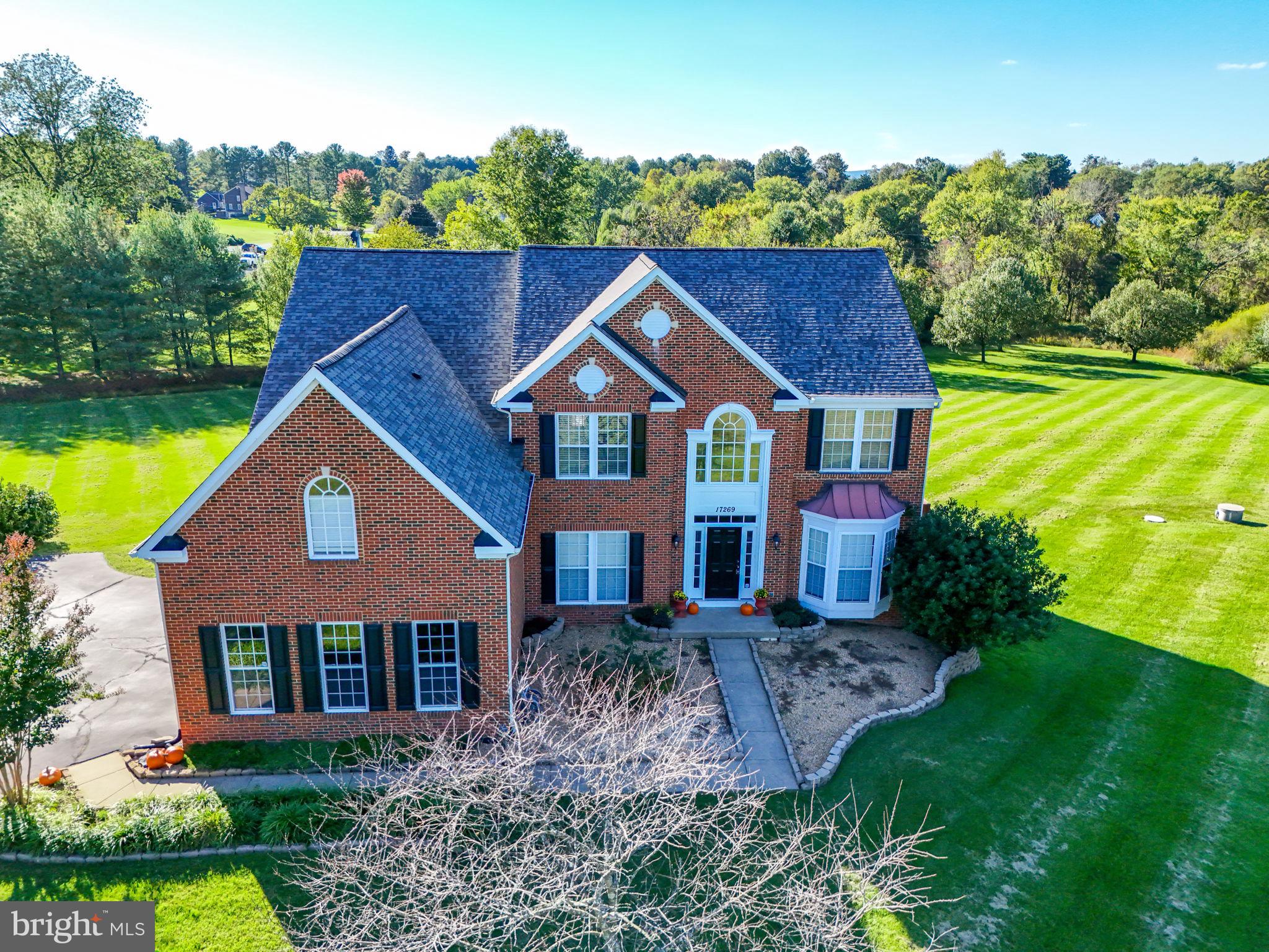 HAMILTON STATION ESTATES - Residential