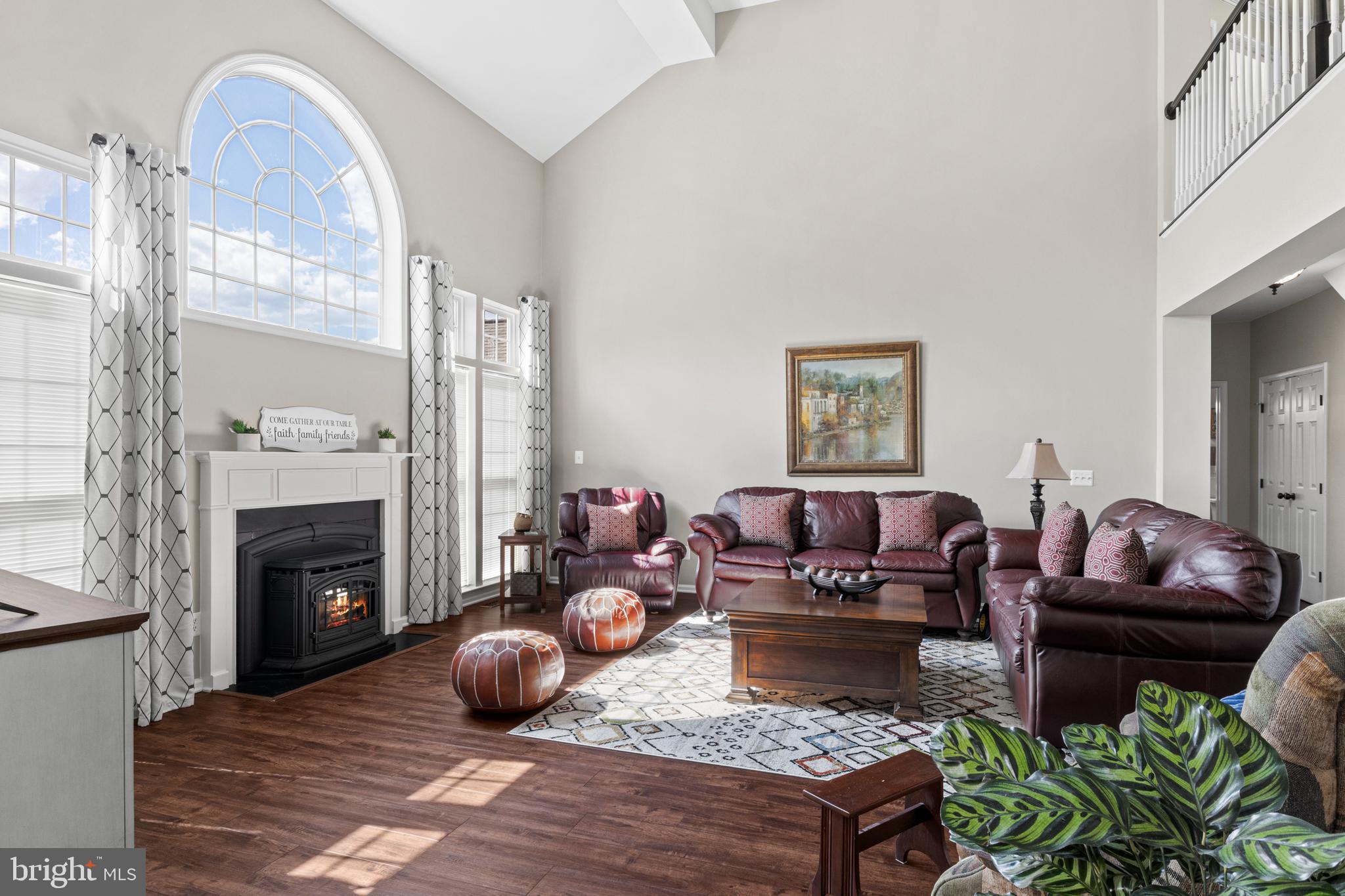 HAMILTON STATION ESTATES - Residential