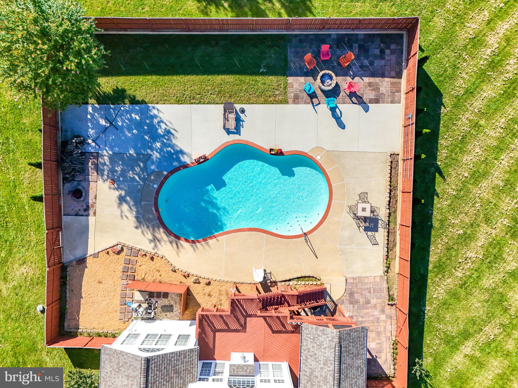 HAMILTON STATION ESTATES - Residential