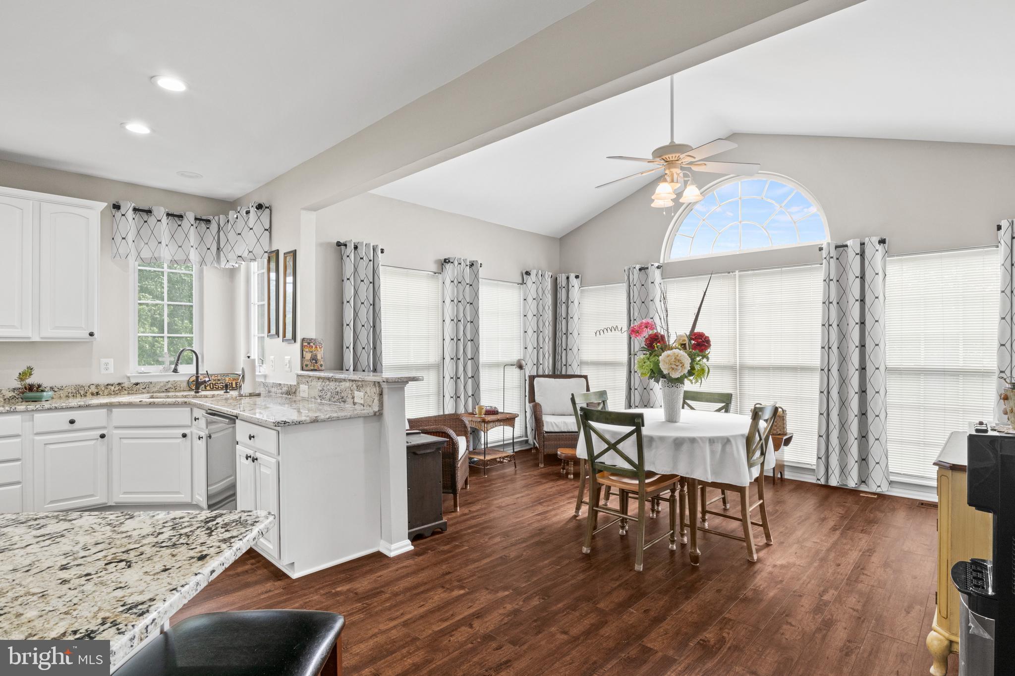 HAMILTON STATION ESTATES - Residential