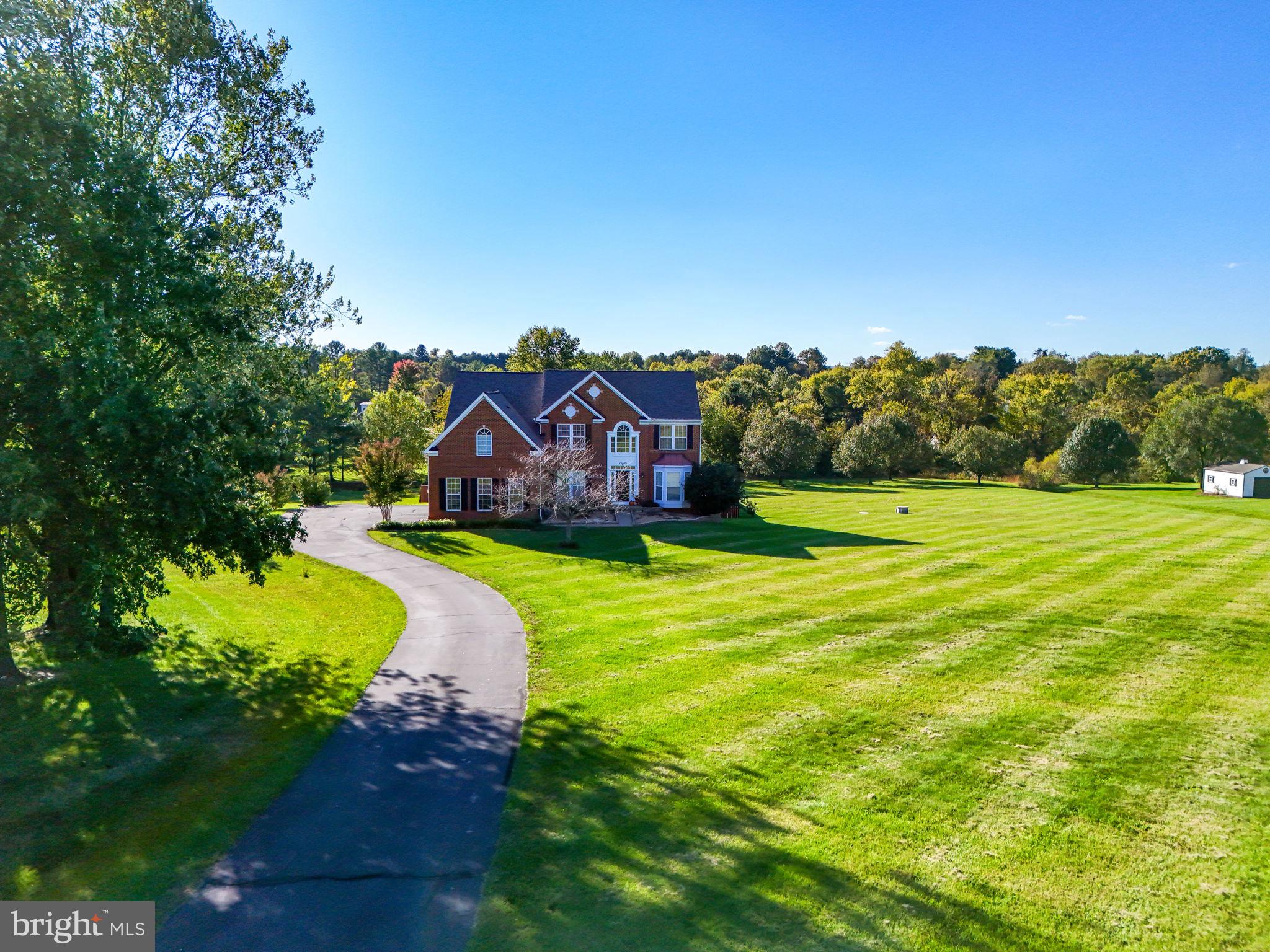 HAMILTON STATION ESTATES - Residential