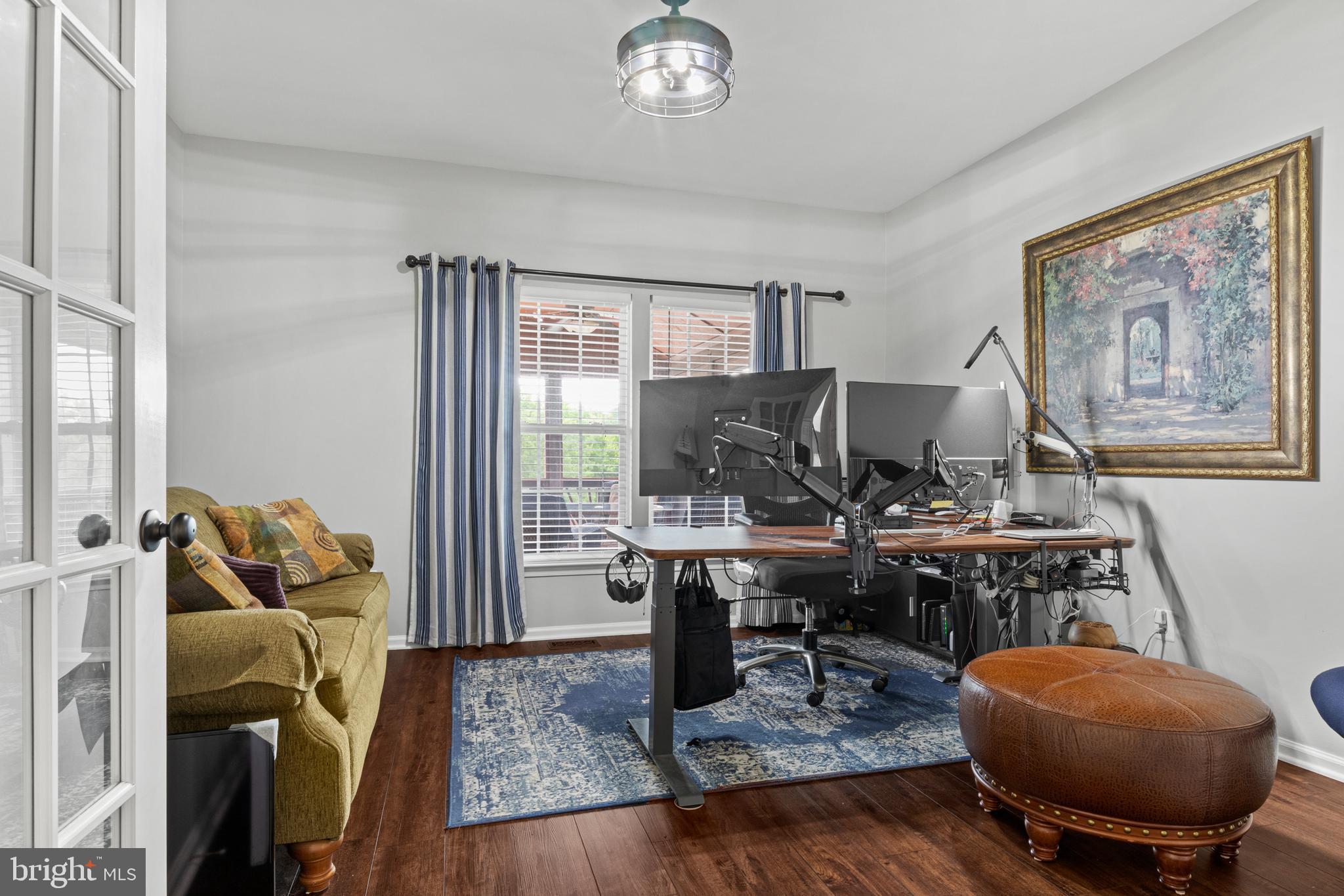 HAMILTON STATION ESTATES - Residential