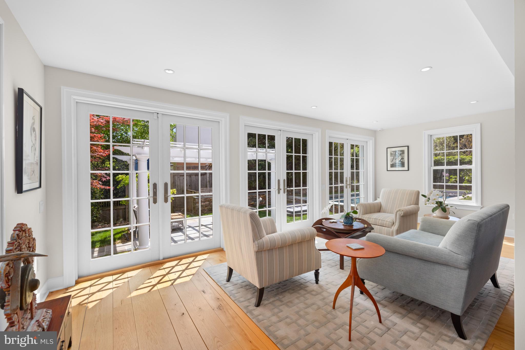 CLEVELAND PARK - Residential