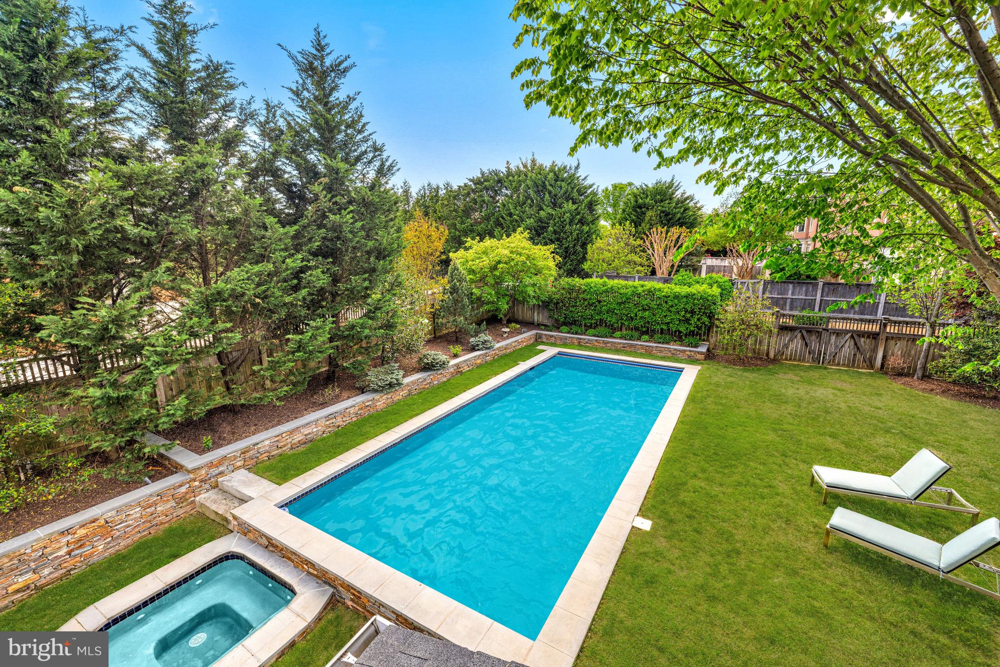 CLEVELAND PARK - Residential