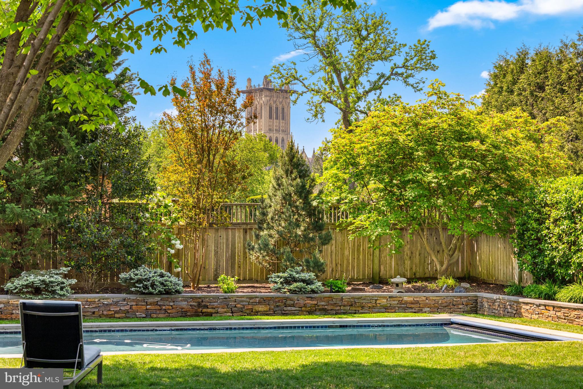 CLEVELAND PARK - Residential