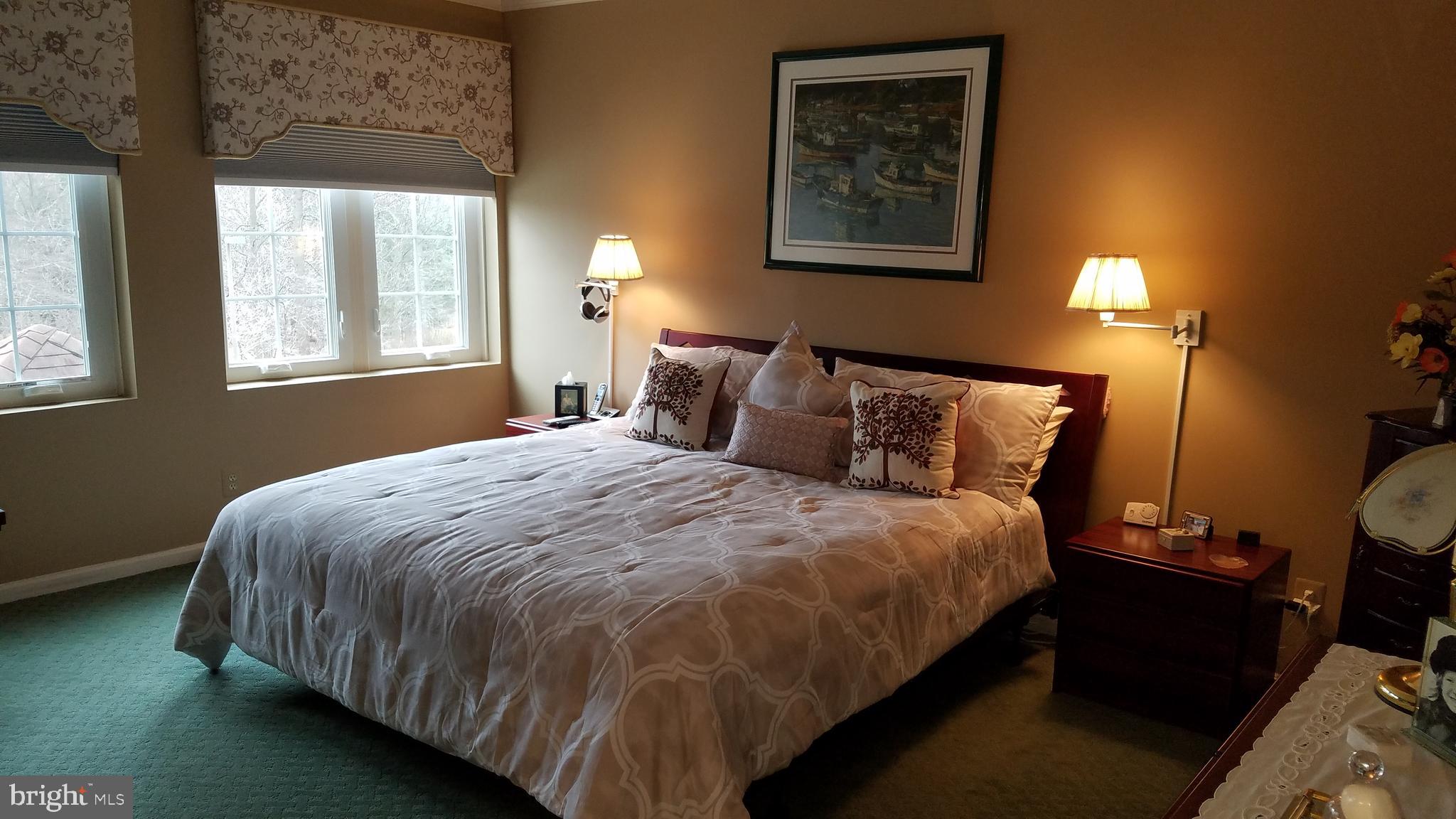 BELMONT FOREST - Residential