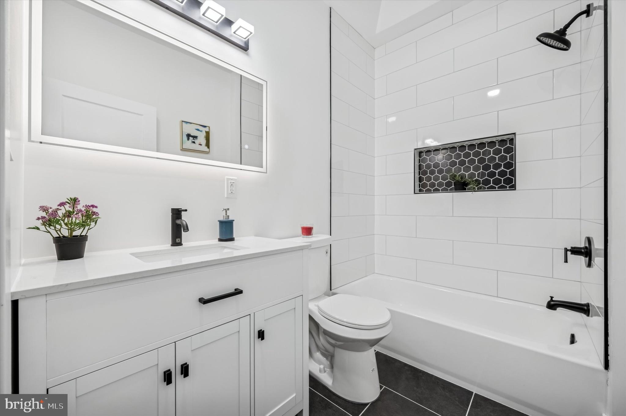 WALNUT HILL - Residential