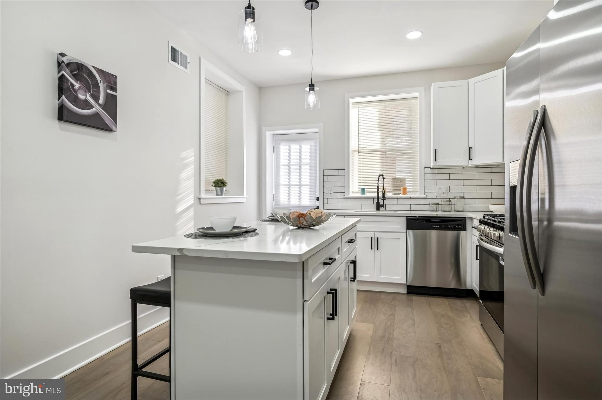 WALNUT HILL - Residential