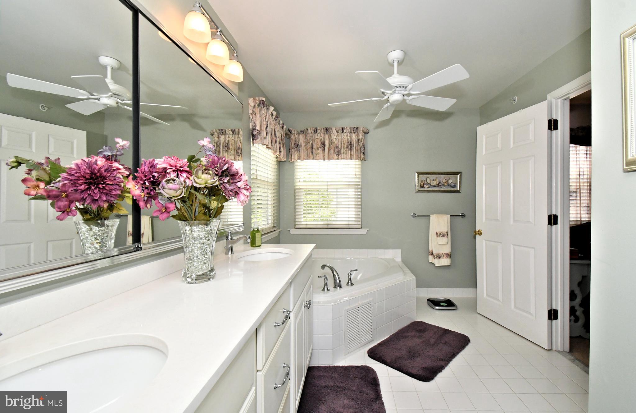 ARBOR RIDGE - Residential