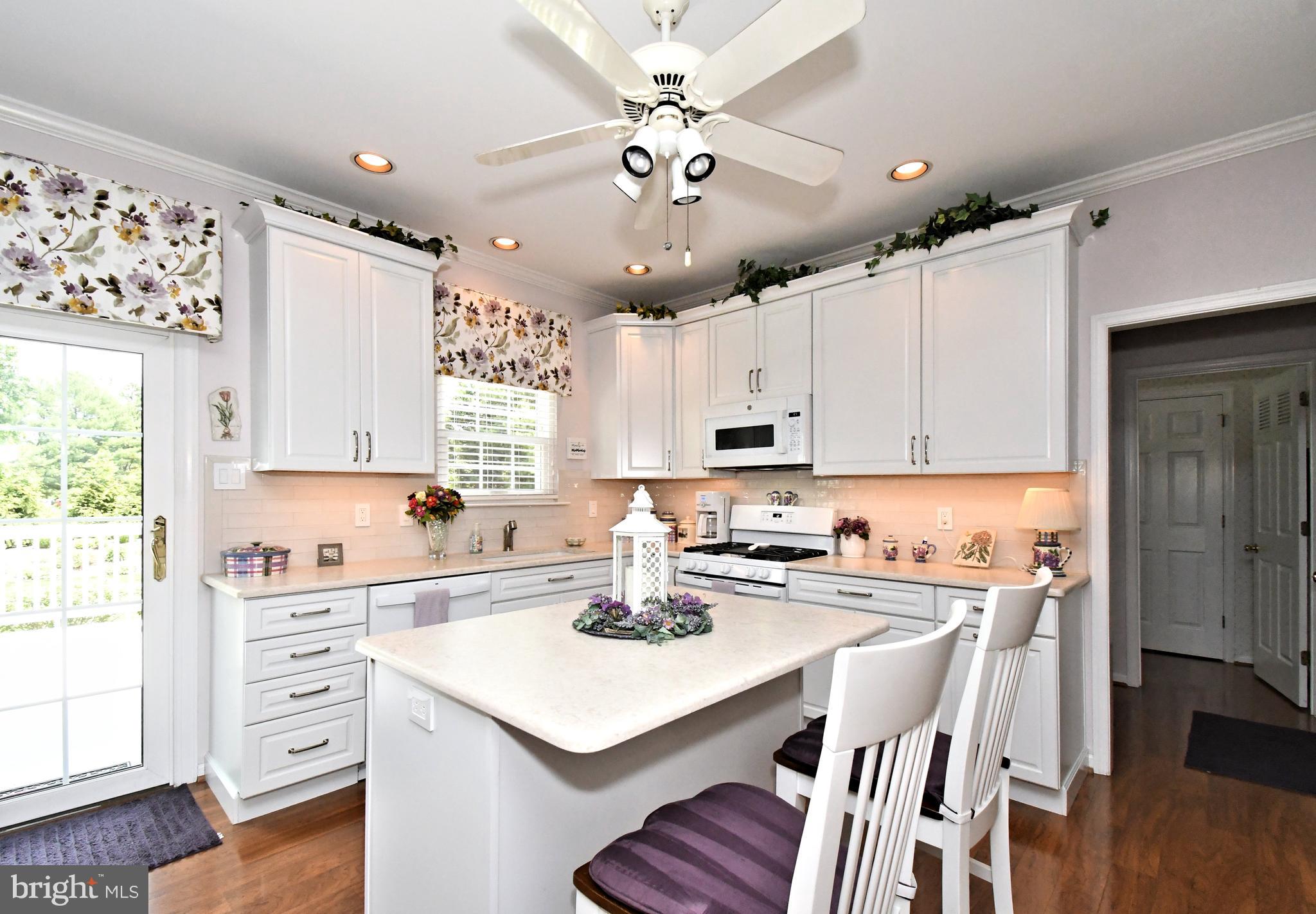 ARBOR RIDGE - Residential