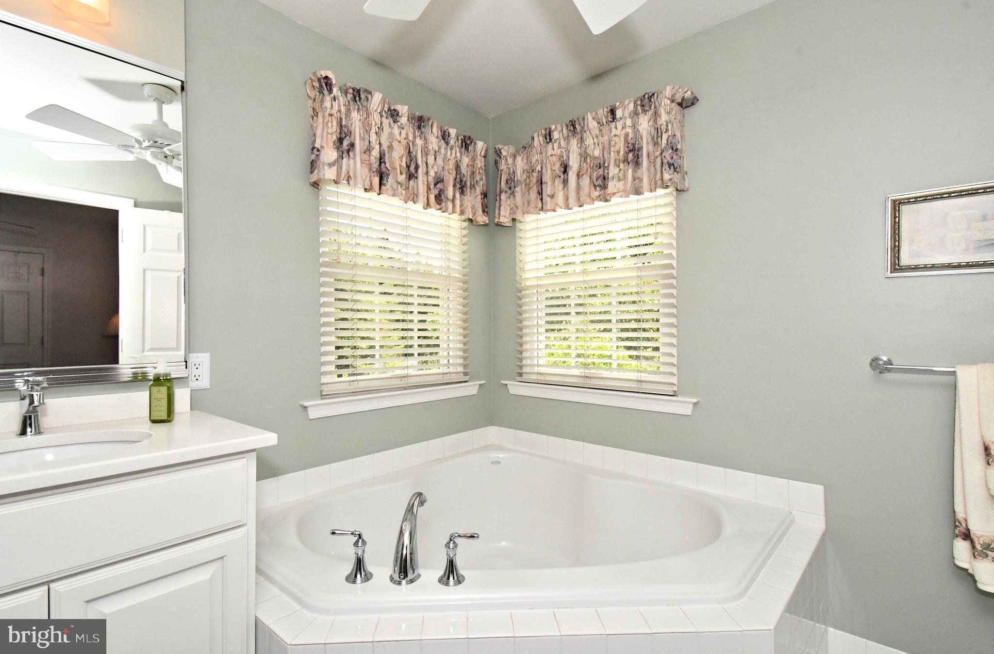 ARBOR RIDGE - Residential