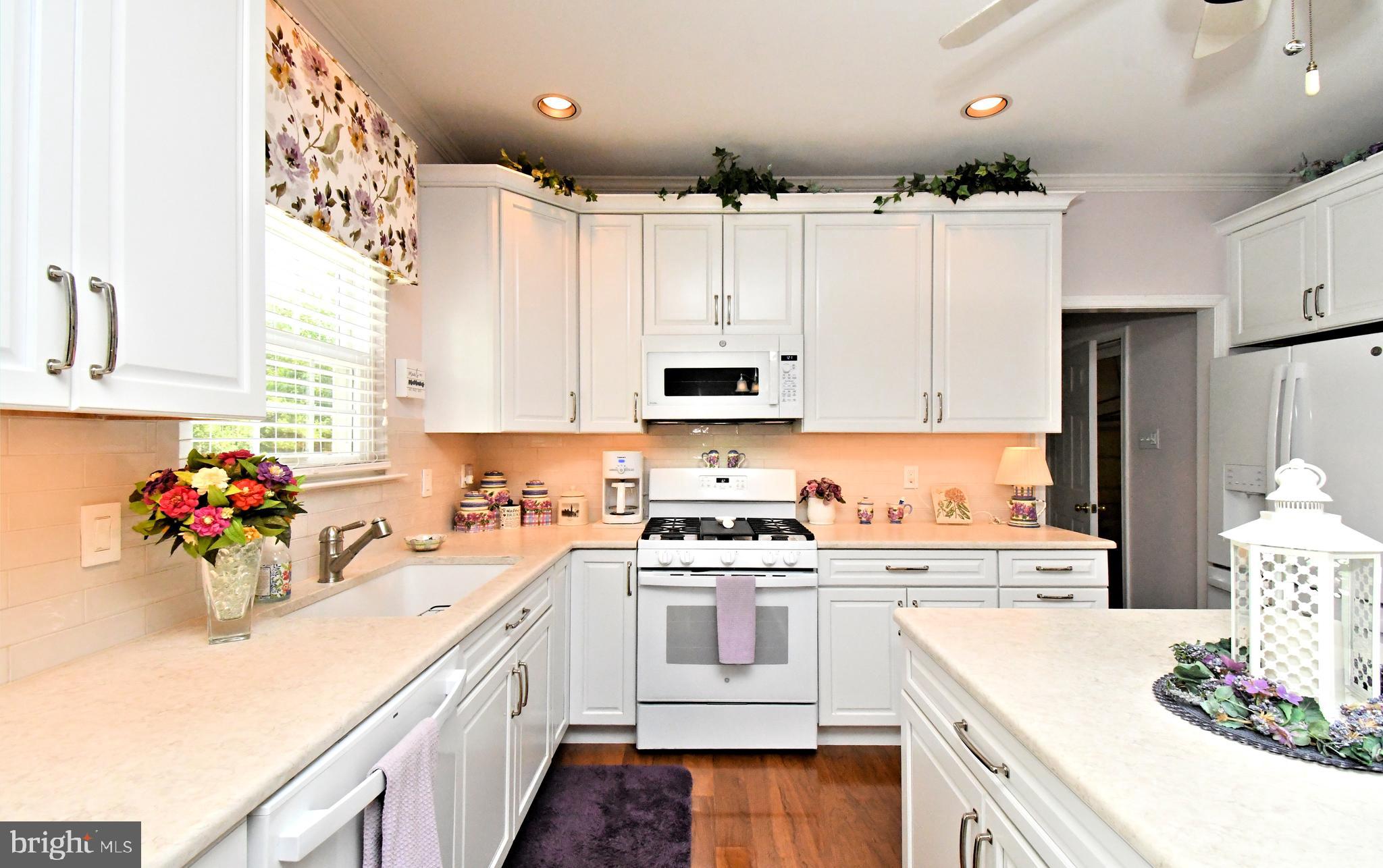 ARBOR RIDGE - Residential