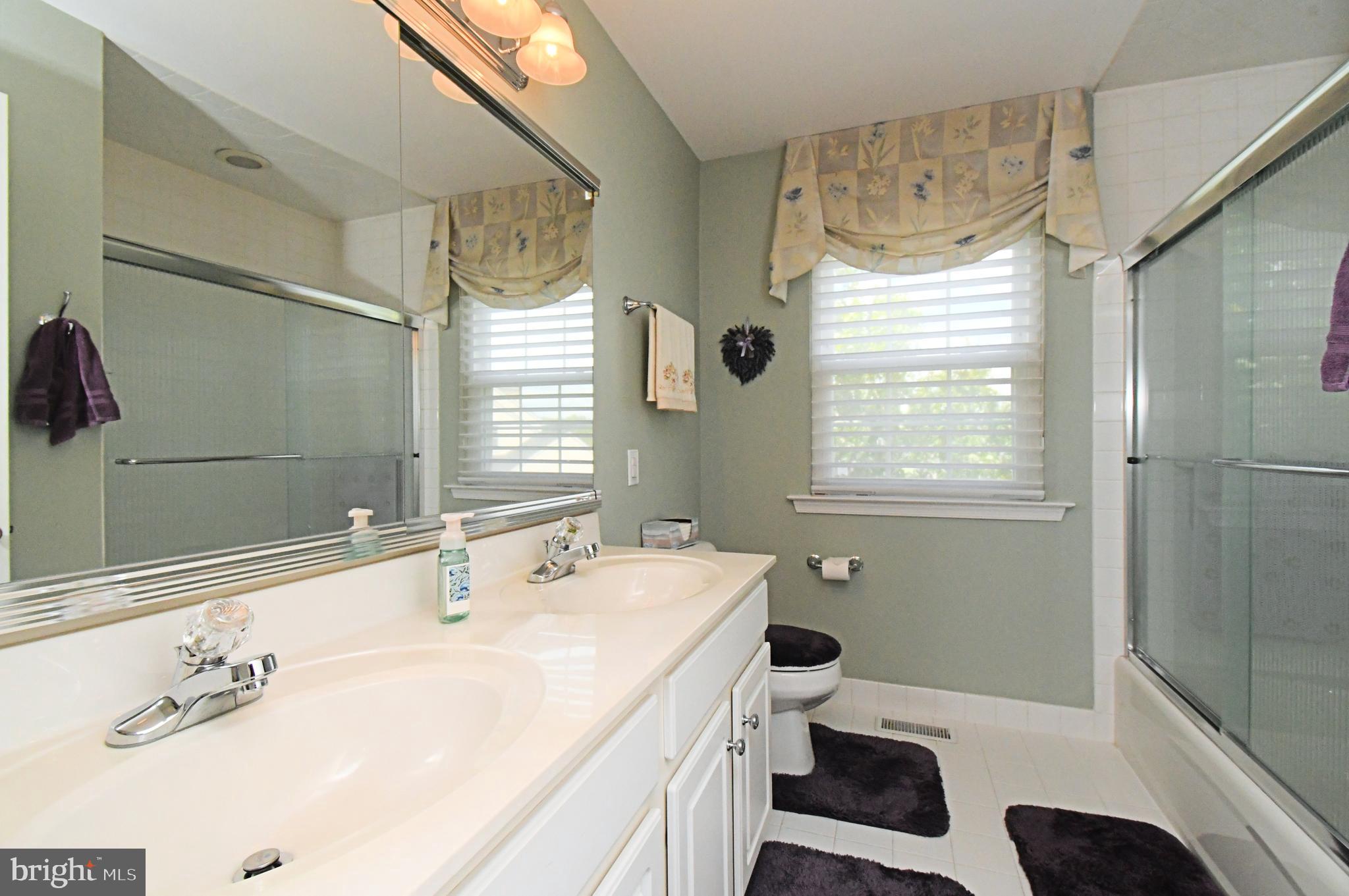 ARBOR RIDGE - Residential