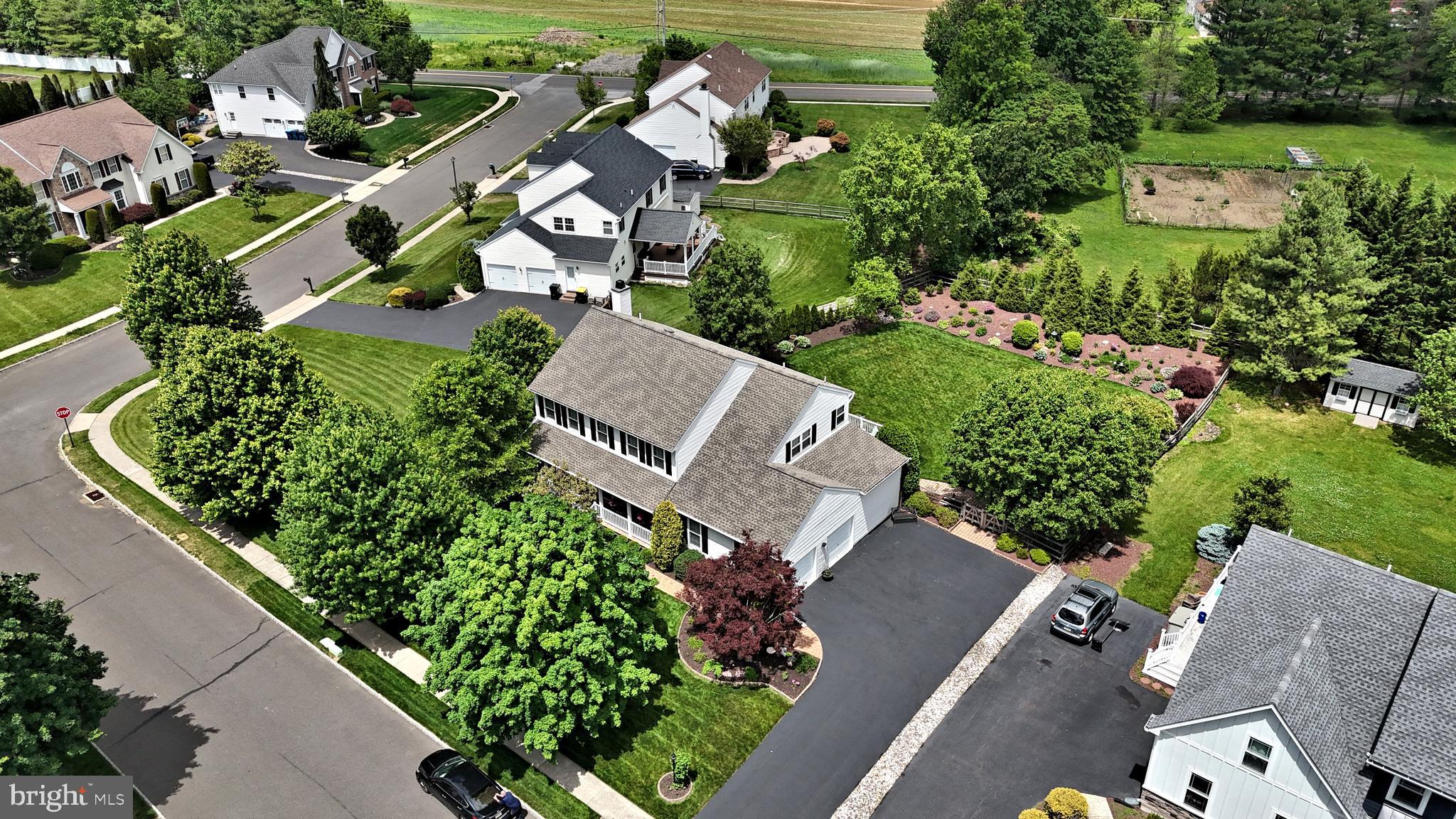 ARBOR RIDGE - Residential