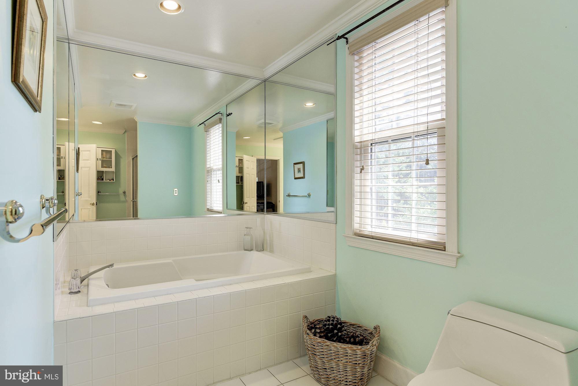 MCAULEY PARK - Residential Lease