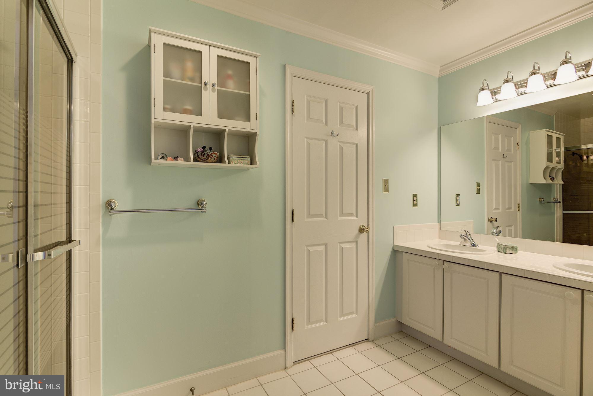 MCAULEY PARK - Residential Lease