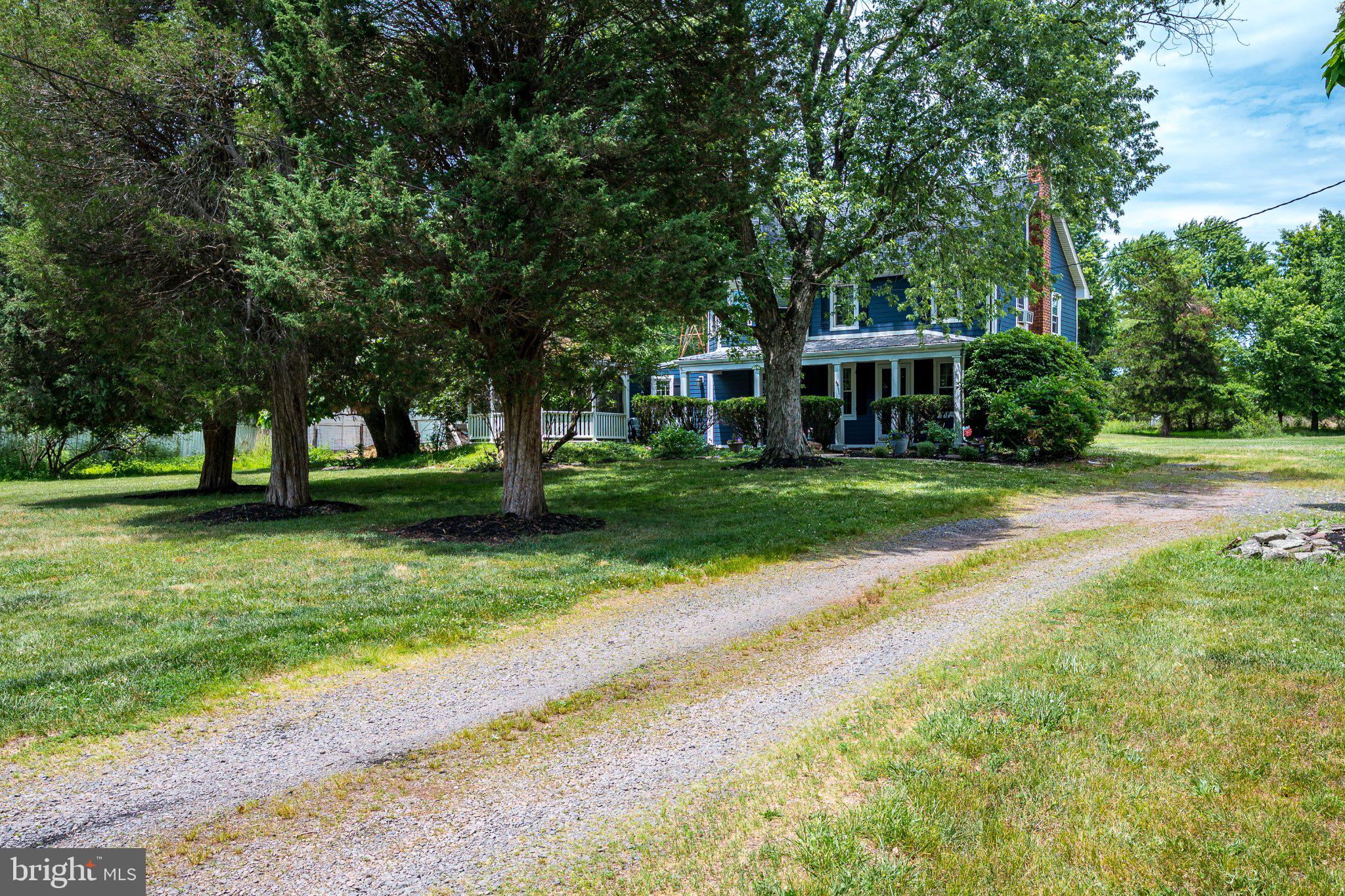 78 FALCON ROAD