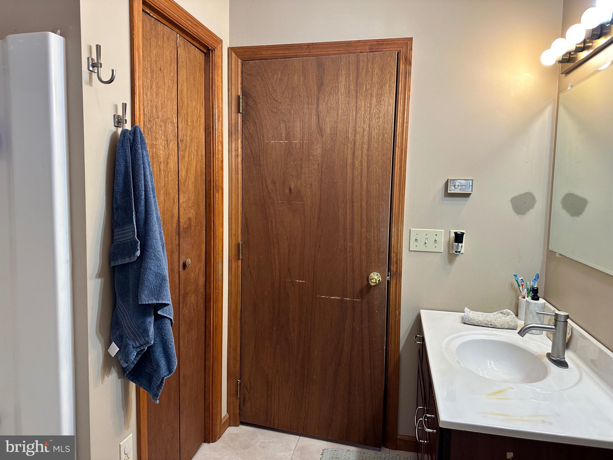 TIMBERLAKE ESTATEES - Residential