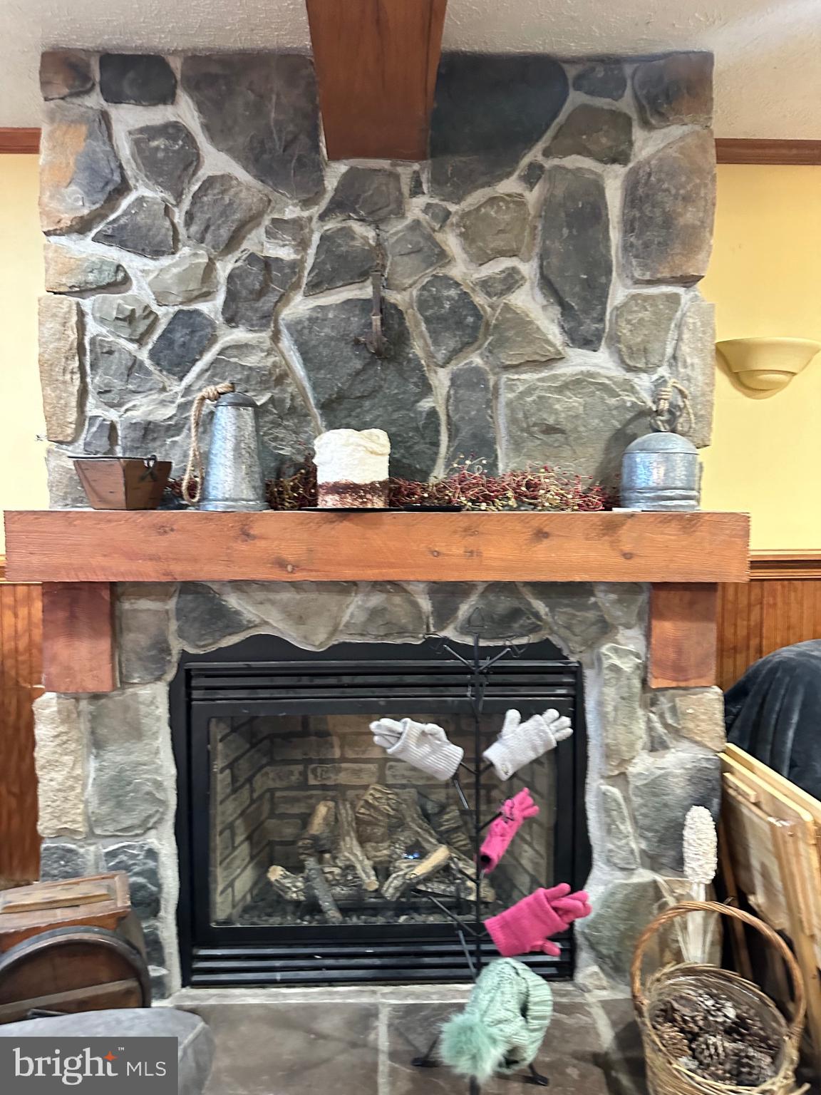 TIMBERLAKE ESTATEES - Residential