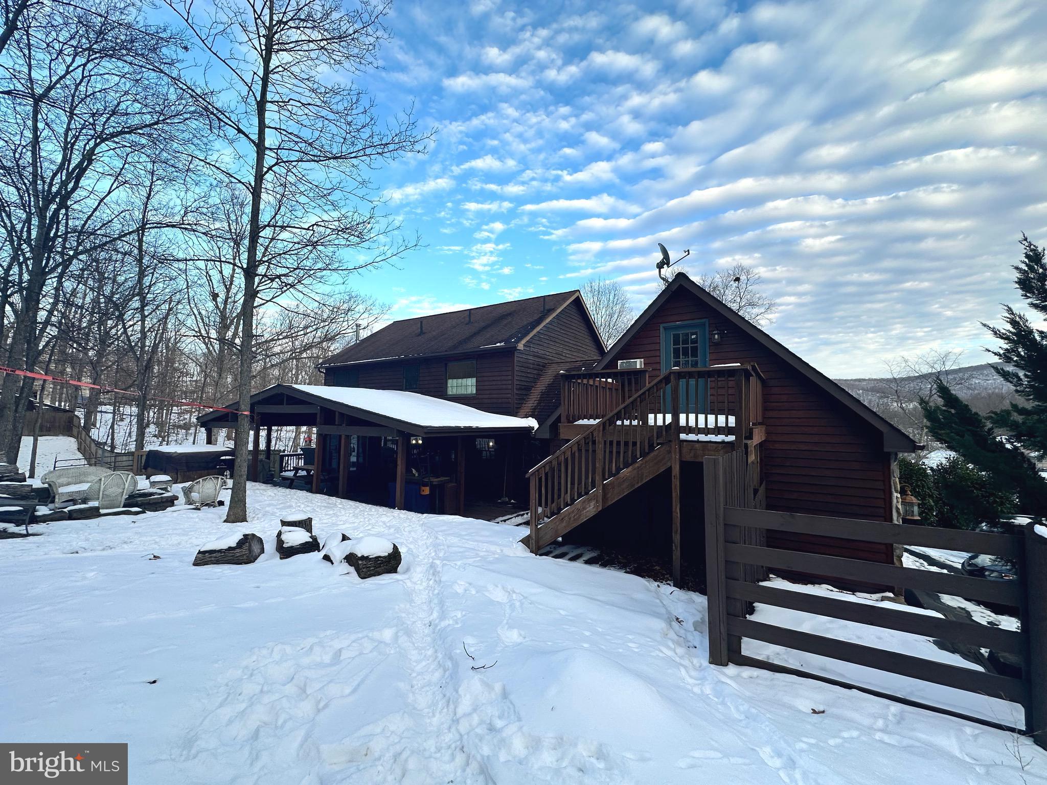 TIMBERLAKE ESTATEES - Residential