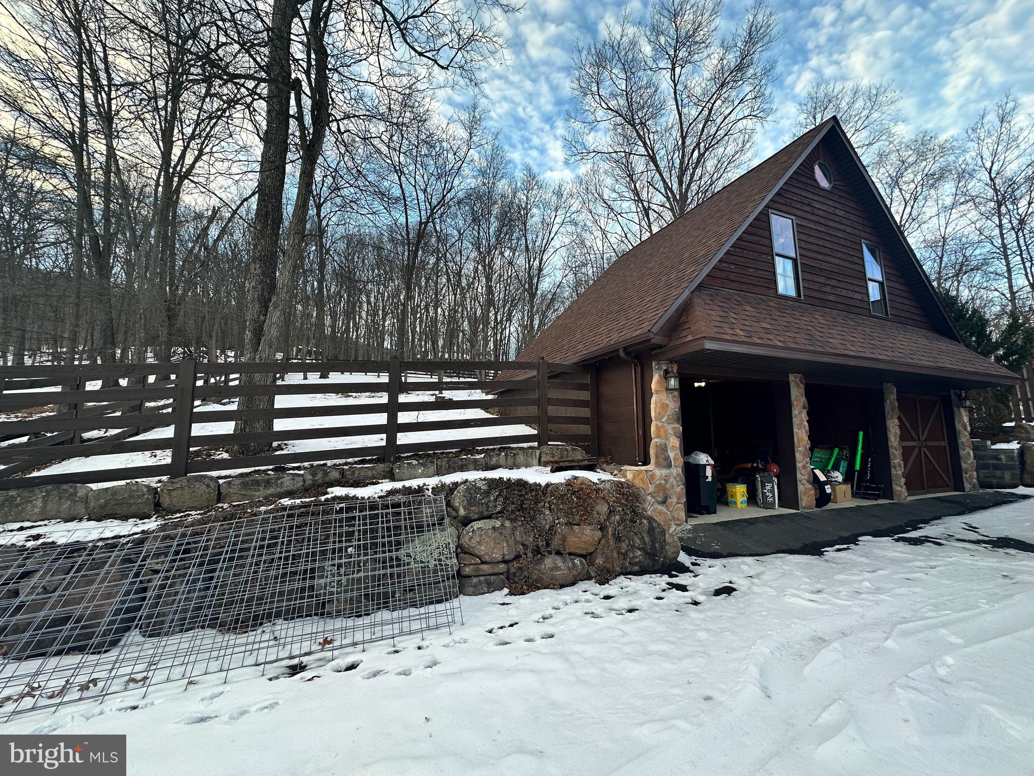 TIMBERLAKE ESTATEES - Residential