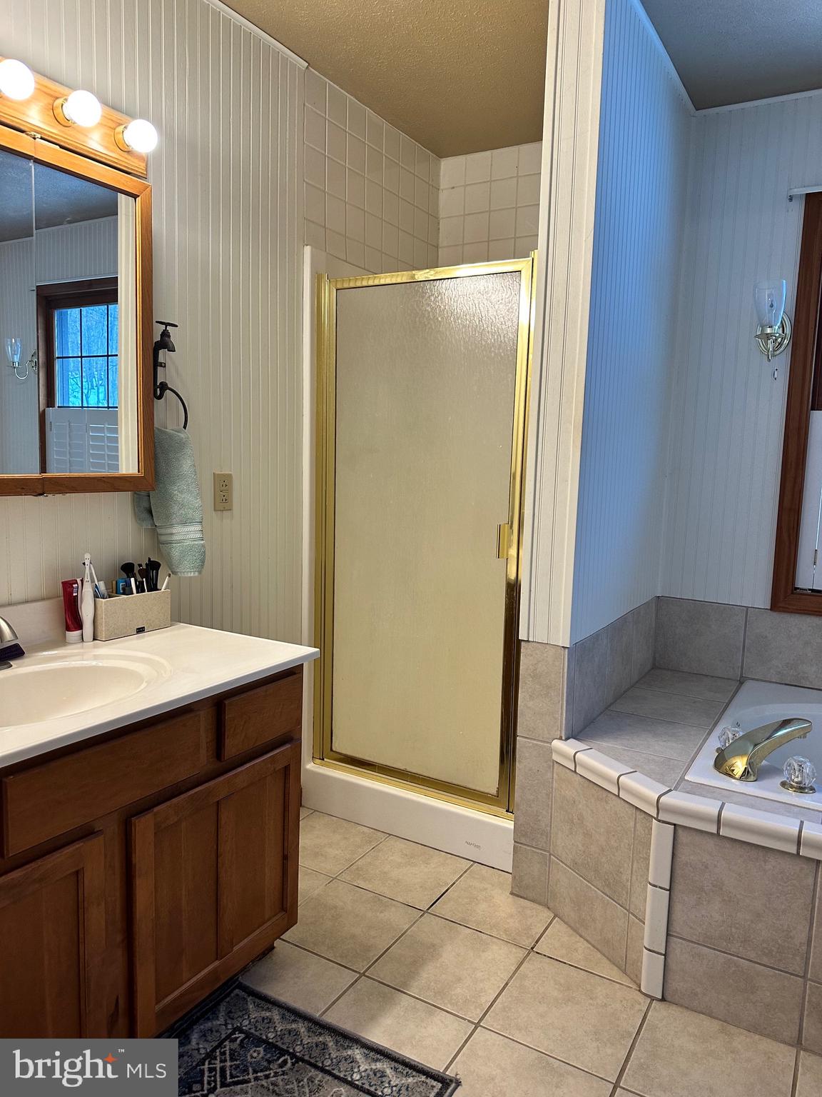 TIMBERLAKE ESTATEES - Residential