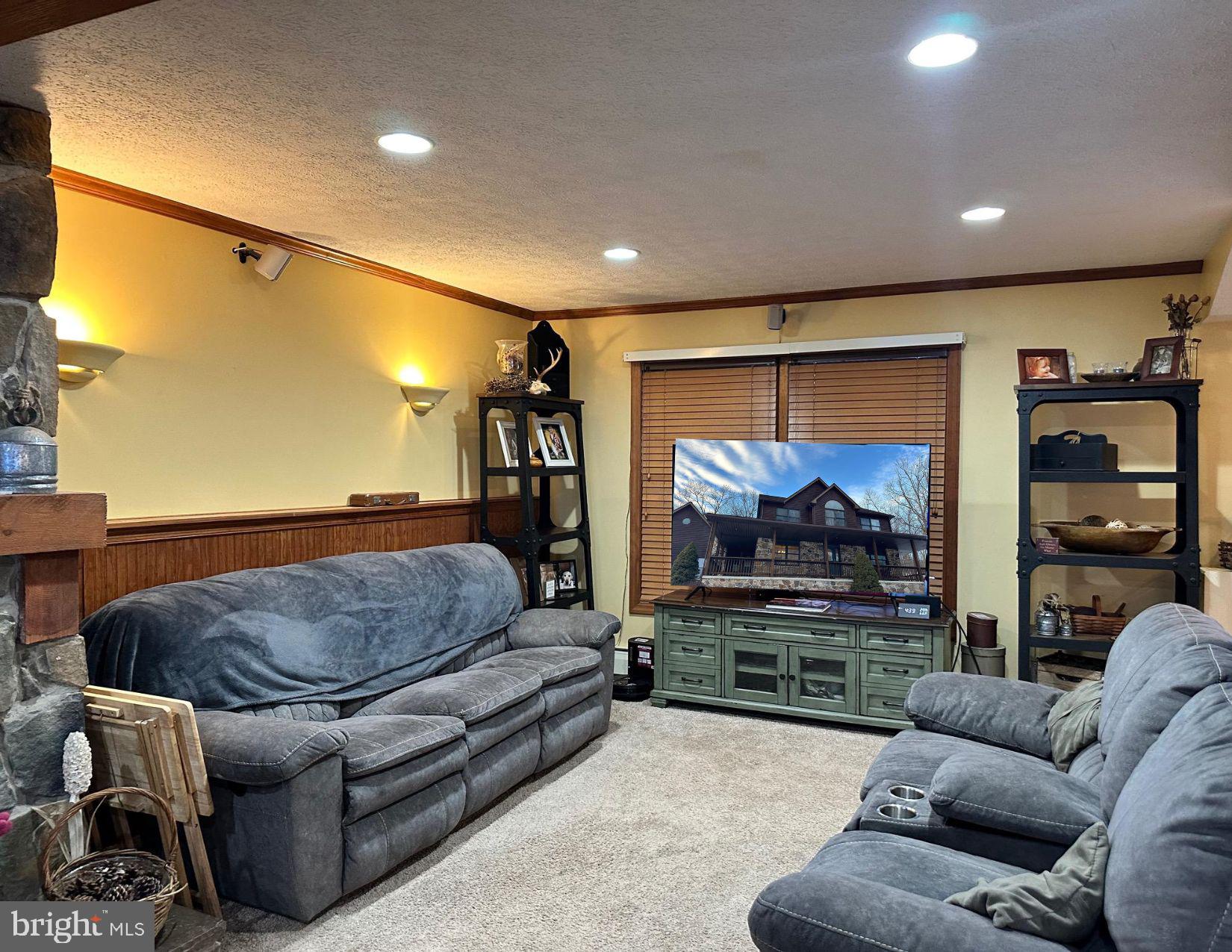 TIMBERLAKE ESTATEES - Residential