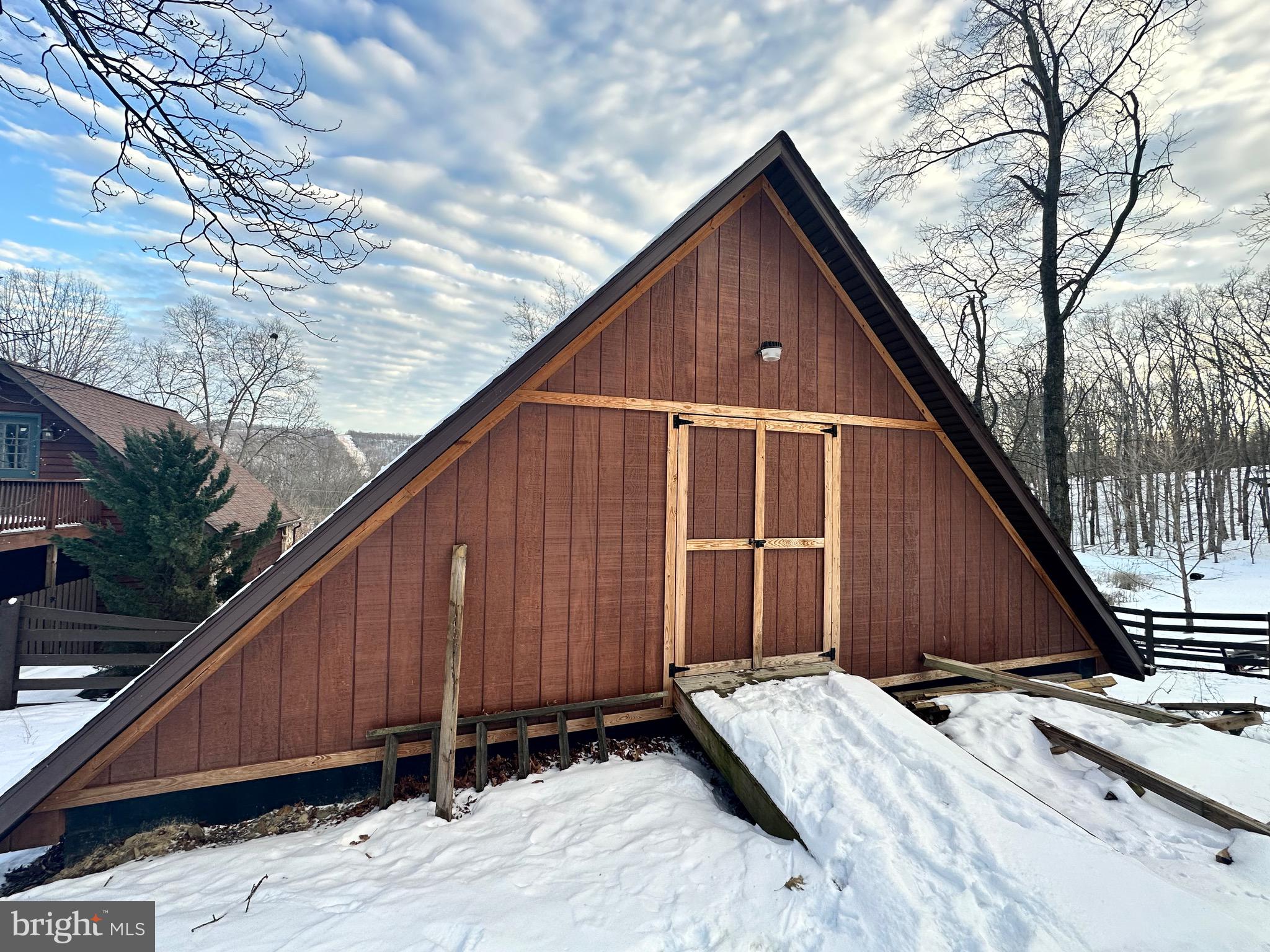 TIMBERLAKE ESTATEES - Residential