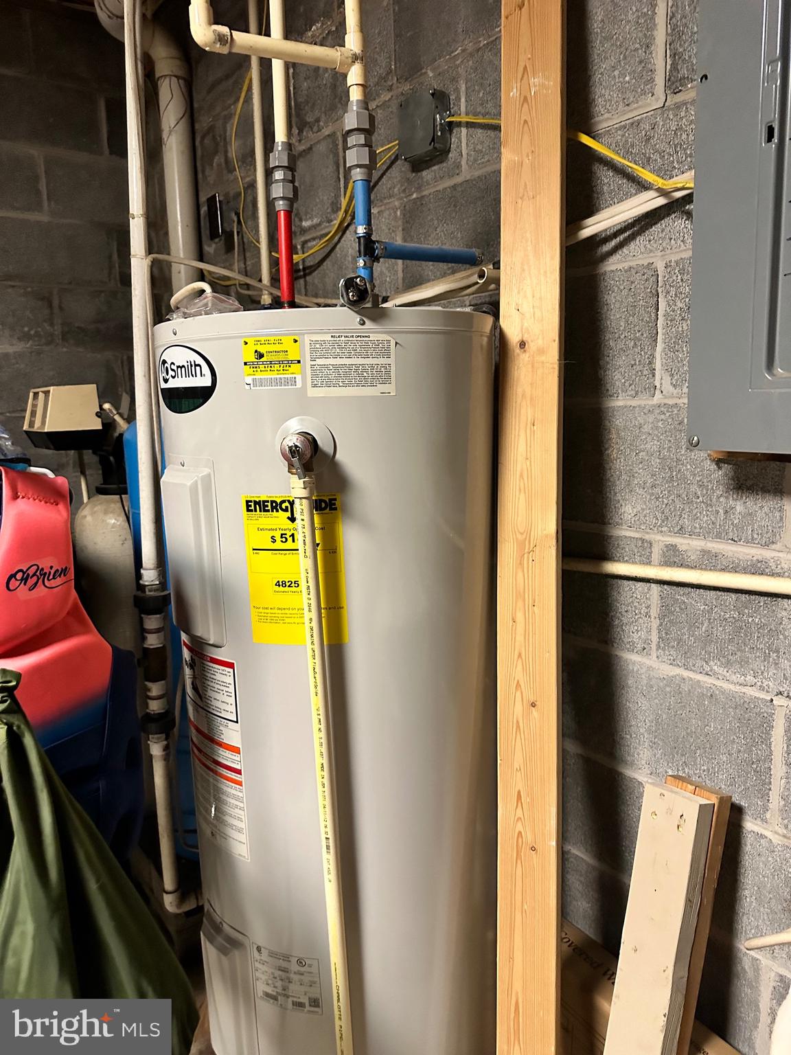 TIMBERLAKE ESTATEES - Residential