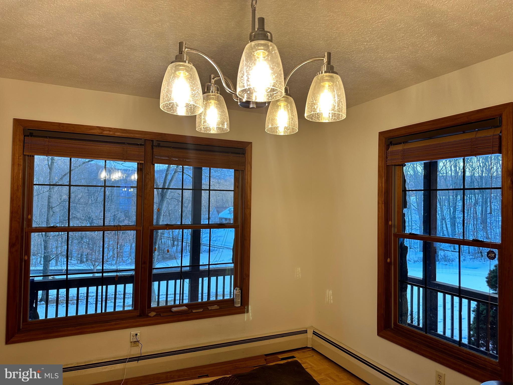 TIMBERLAKE ESTATEES - Residential