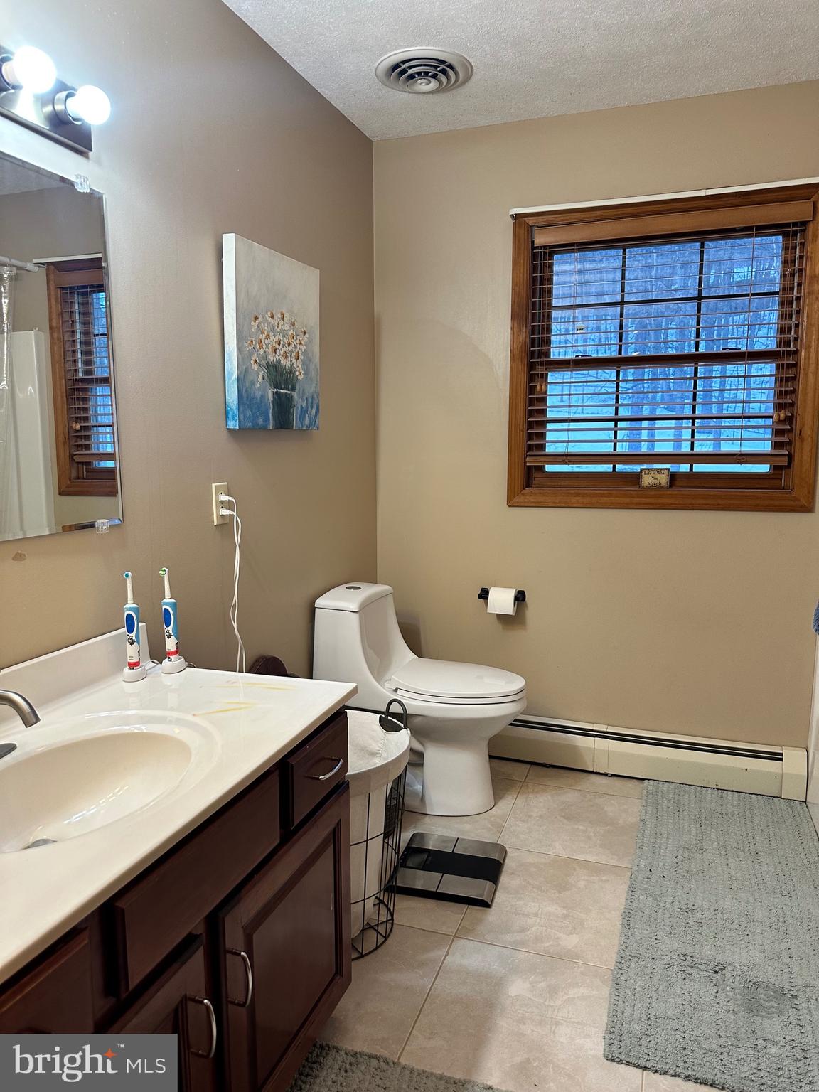 TIMBERLAKE ESTATEES - Residential