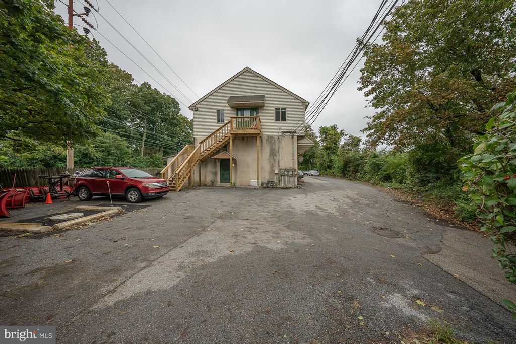 Photo of 200 Pennsylvania Avenue, WAYNE, PA 19087 (MLS # PADE2108900)