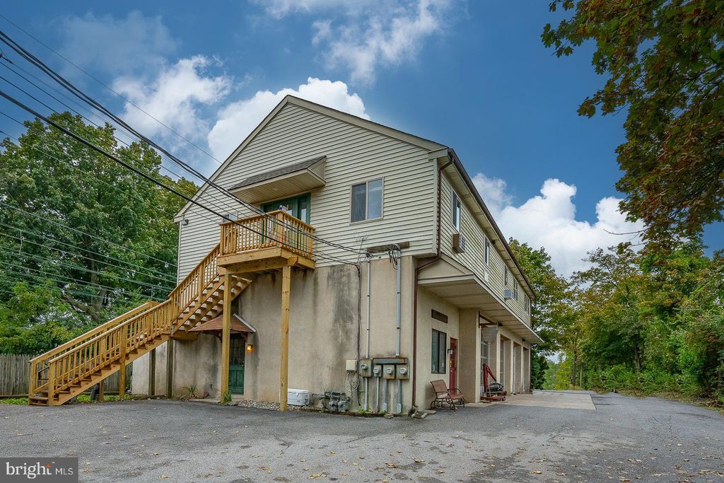 Photo of 200 Pennsylvania Avenue, WAYNE, PA 19087 (MLS # PADE2108900)