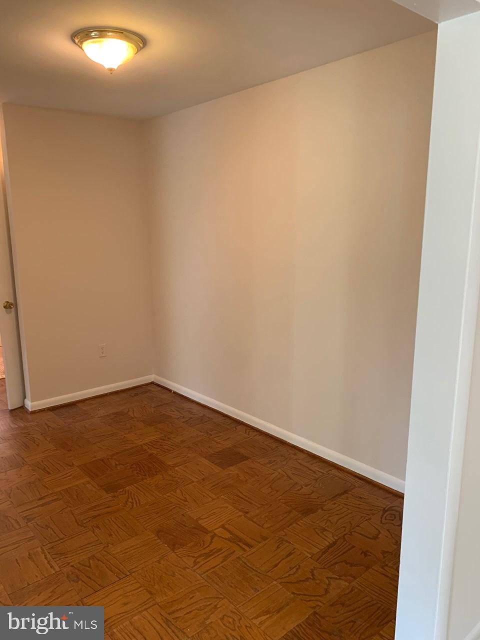 1601 19TH STREET N 201