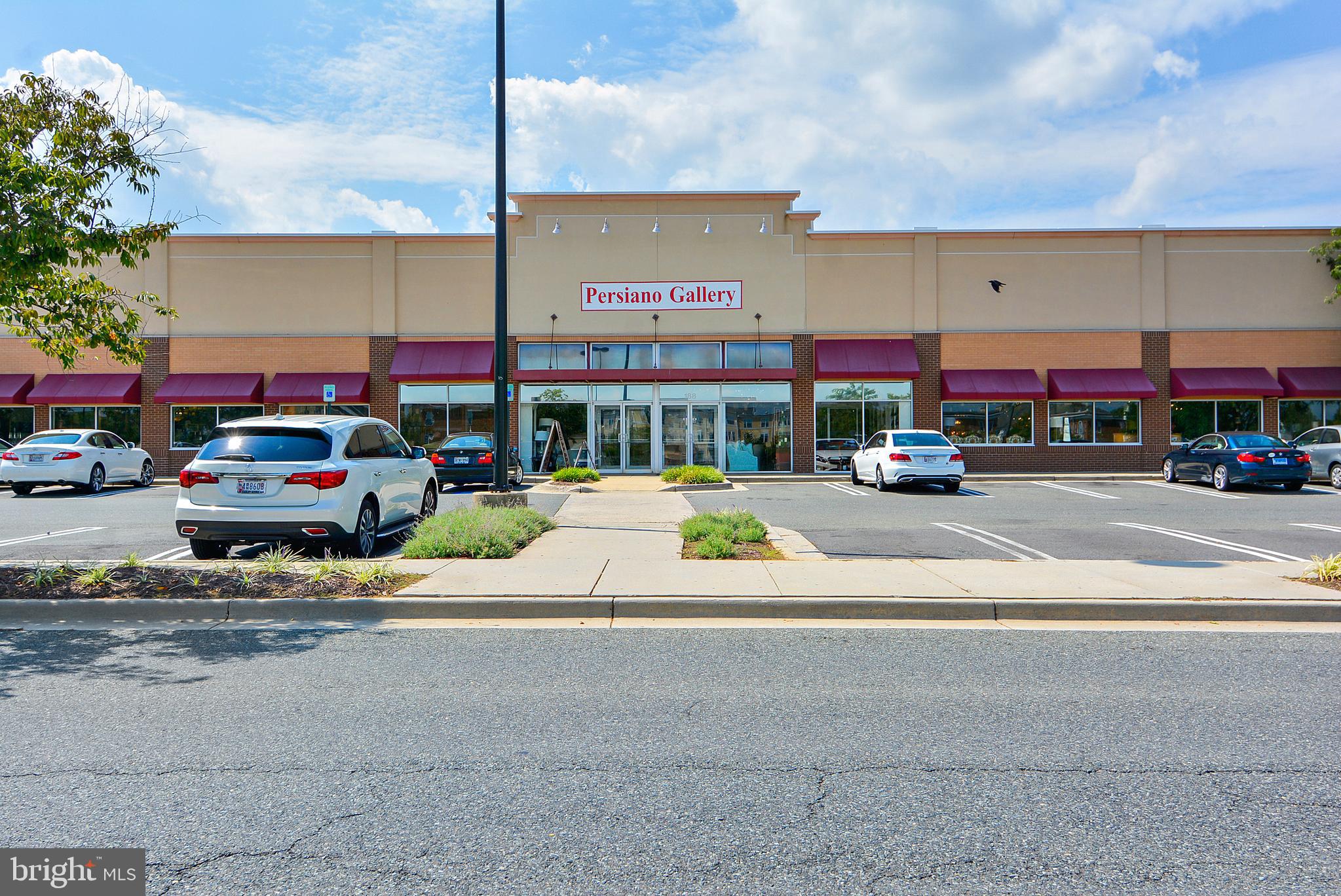 KENTLANDS HILL DISTRICT - Commercial Sale