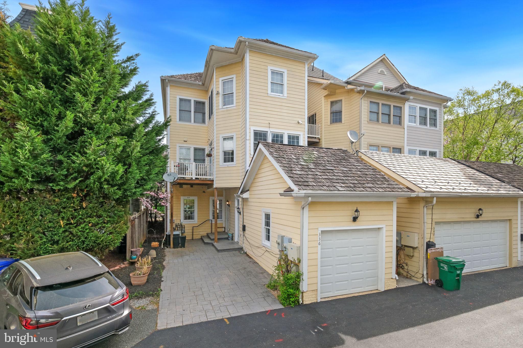 KENTLANDS HILL DISTRICT - Commercial Sale
