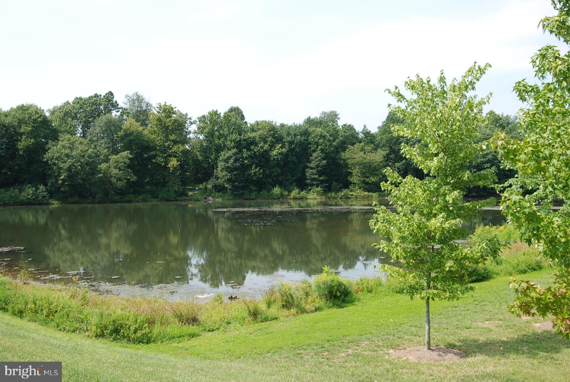 KENTLANDS HILL DISTRICT - Commercial Sale