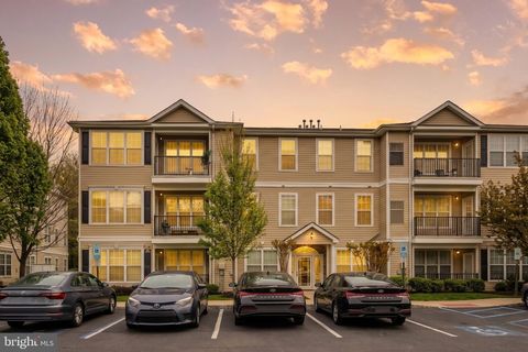 Condo For Sale - 121 Kyle Way<br/> EWING, NJ 08628