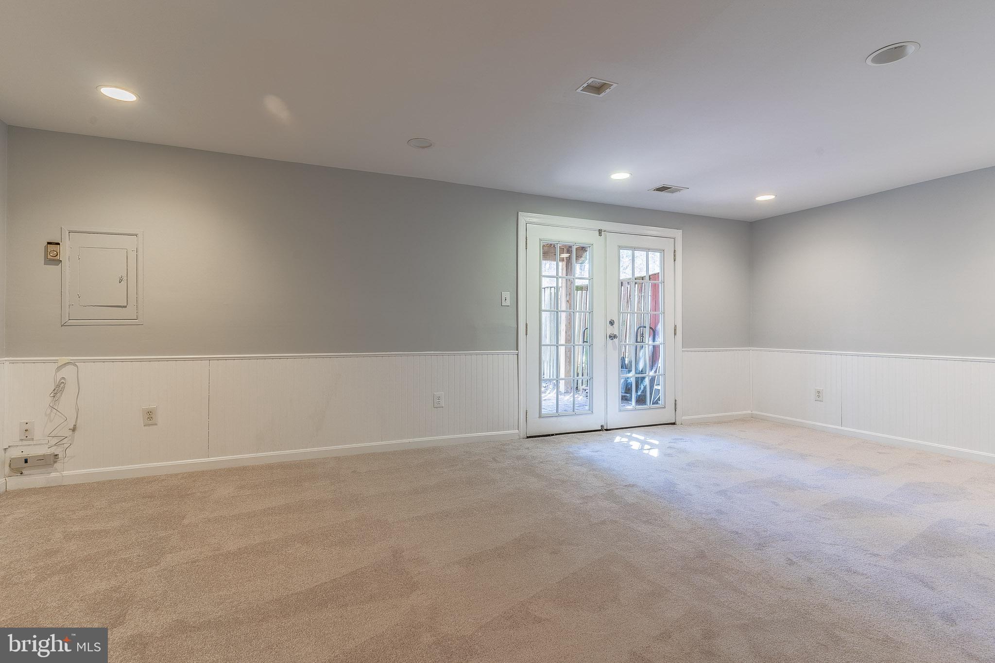 GLEN COVE - Residential Lease